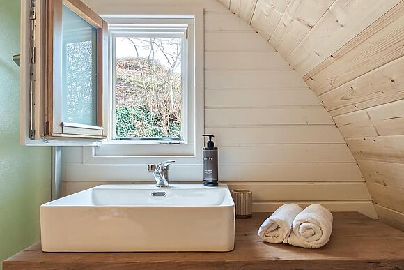 Oak Pantygelli Escapes