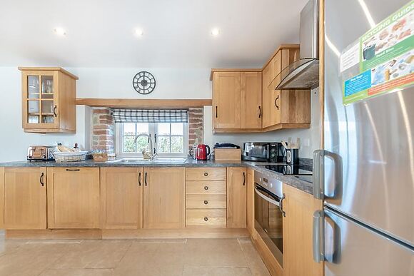 Paxton View Barn Llanddarog