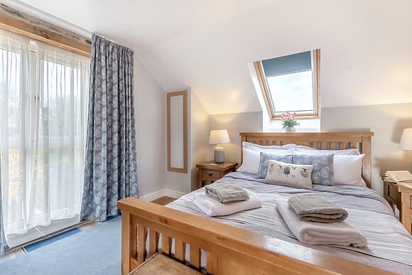 Paxton View Barn Llanddarog