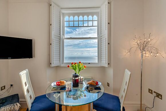 Paragon House 6