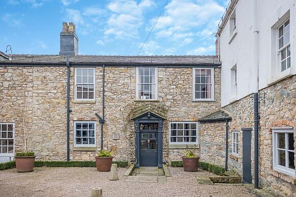 The Hall At Bryn Tanat