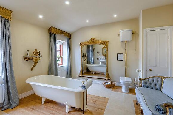 The Hall At Bryn Tanat