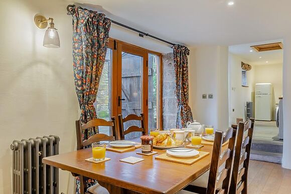 Rue Hayes Farm Cottage