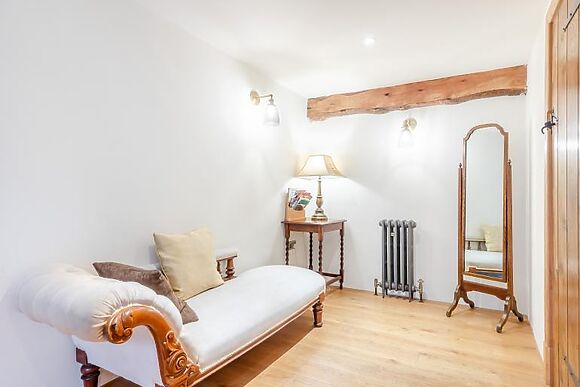 Rue Hayes Farm Cottage