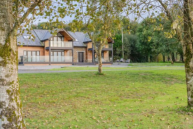 Lakeview At Weekstone