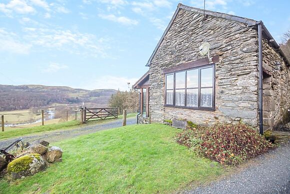 Tyn Y Fron Barn