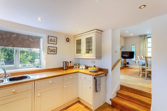 Ellerton House