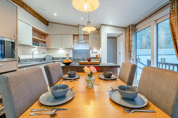 Loch Earn Rivendale Lodge