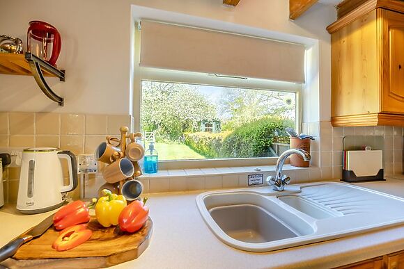 Hope Country Cottage One