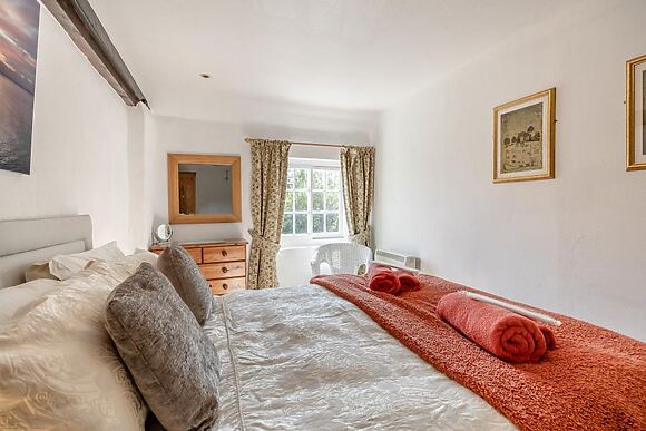 Hope Country Cottage Two