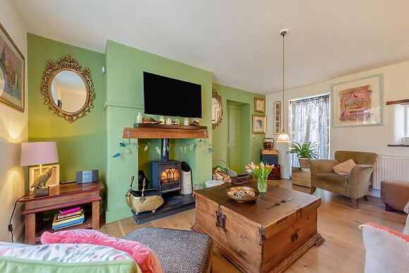 Lily Cottage