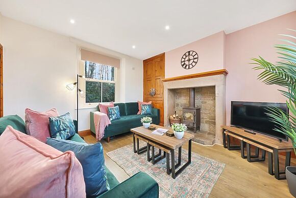 Sunnydene House