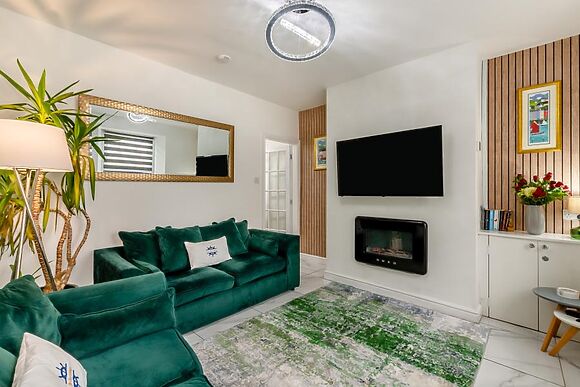 Water Lily Cottage