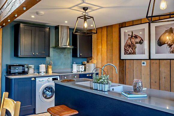 The Timber Barn At Downton Estate