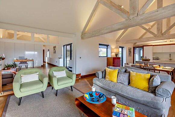 Wassell Barn At Downton Estate