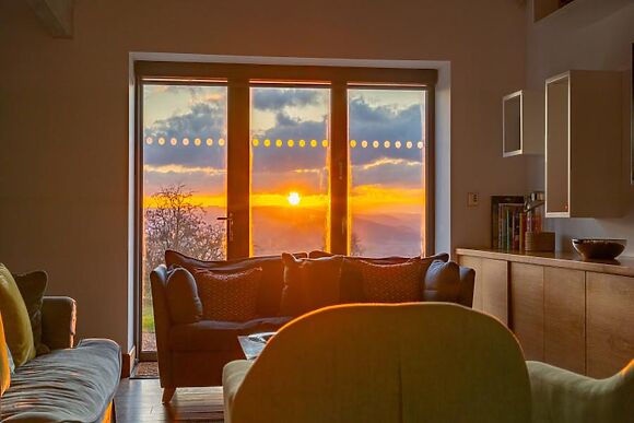 Wassell Barn At Downton Estate