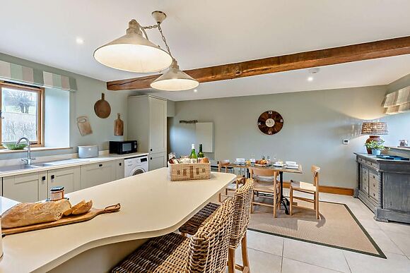 The Stone Barn At Downton Estate