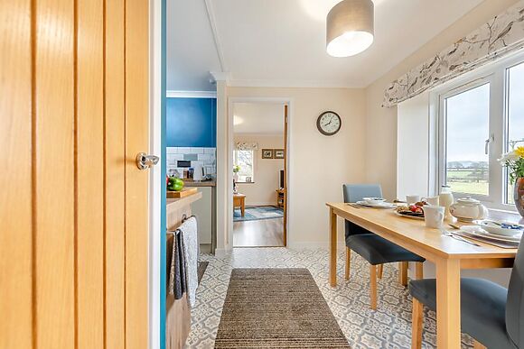 Dyffryn Cledlyn Apartment