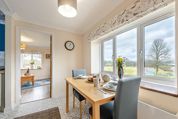 Dyffryn Cledlyn Apartment