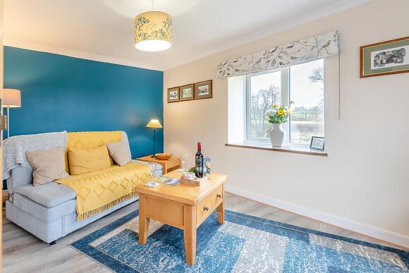 Dyffryn Cledlyn Apartment