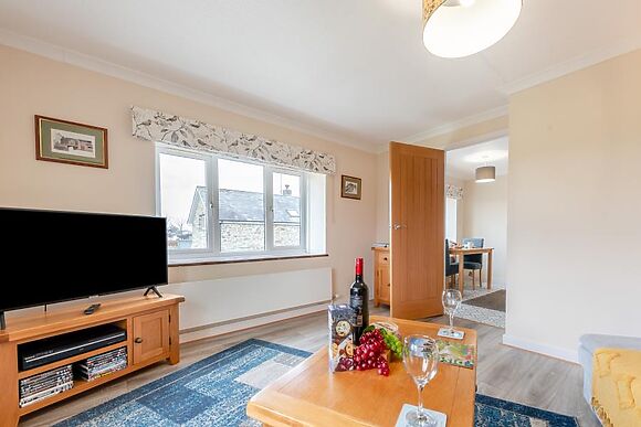 Dyffryn Cledlyn Apartment