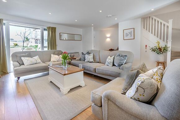 Angove Lodge 75 Carbis Bay