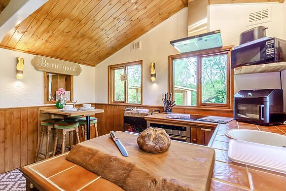 The Cabin At The Vines