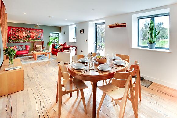 Conana Cottage