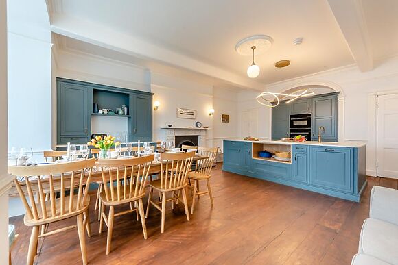 Belle Vue House