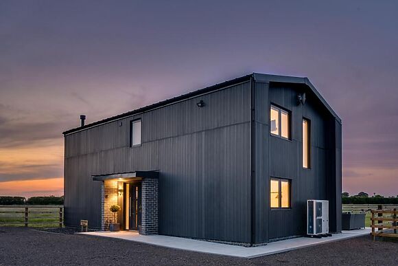 Blackhills Barn Crosby