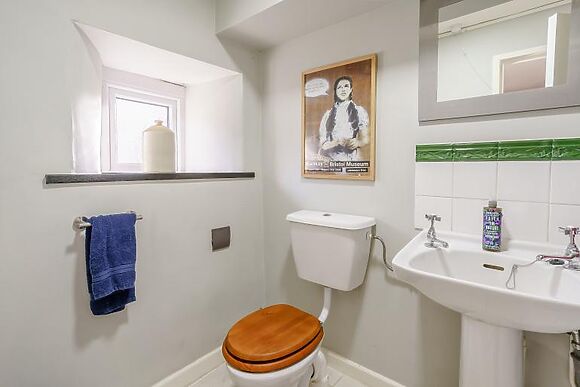 Honey Coach House - Wellstone