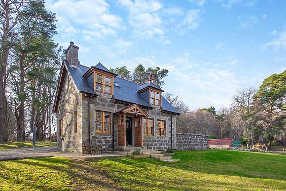 Gardeners Cottage At Craighead