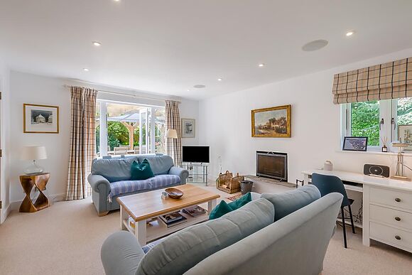 Large Detached House for 8 in Itchenor - photo 9 of 15