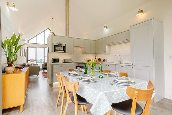 Wild Chive Lodge