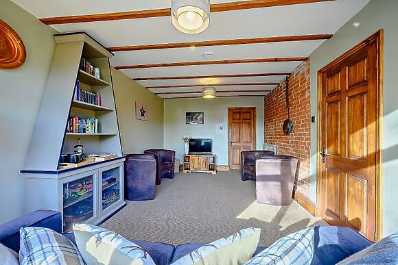 The Copper Pot - Snowford Hill