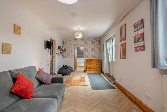 Middle Farmhouse