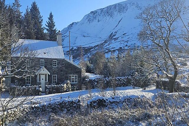 Cosy Mountain Farmhouse