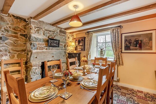 Cosy Mountain Farmhouse