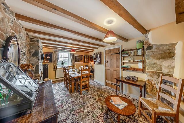 Cosy Mountain Farmhouse