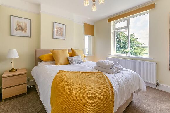 Crossbury House