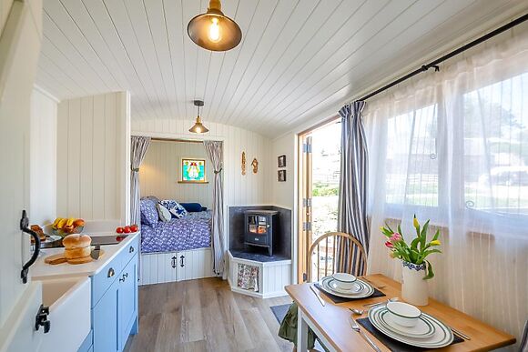Plas Uchaf Farm Shepherds Hut
