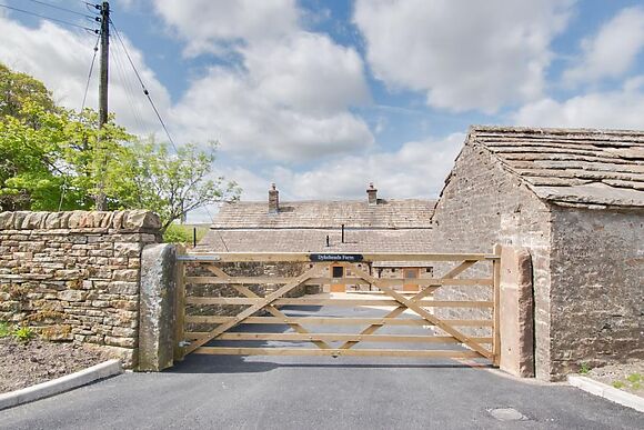The Farmhouse At Dykeheads Farm