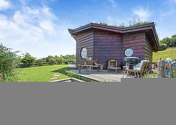 Sapphire Lodge