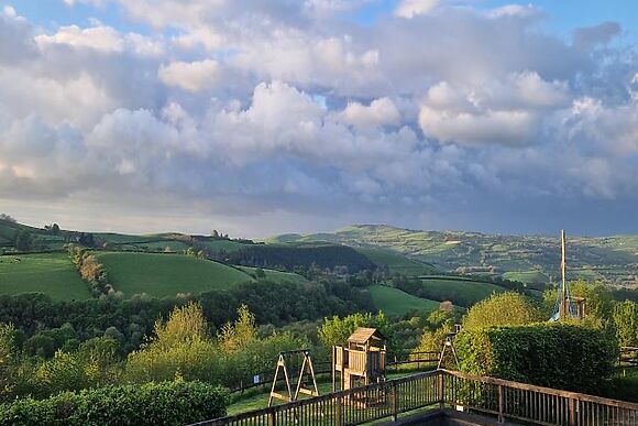 Mari The Vintage Caravan