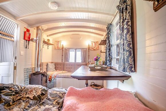 Mari The Vintage Caravan