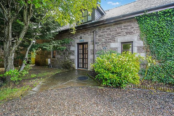 The Cottage At East Meckphen Farm