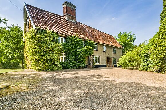 Old Hall Farmhouse