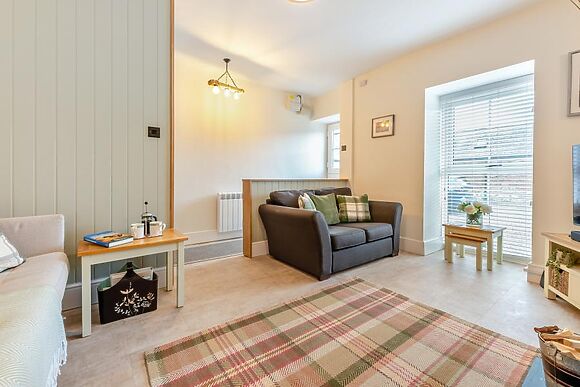 Charlottes At Archway