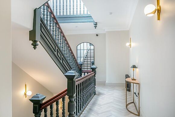 The Pavilion Suite 4