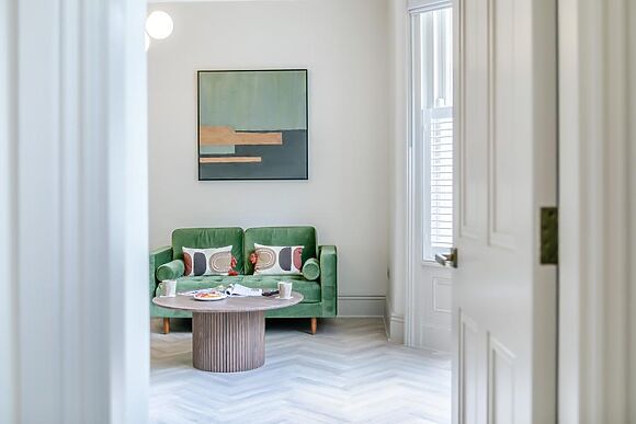 The Pavilion Suite 4